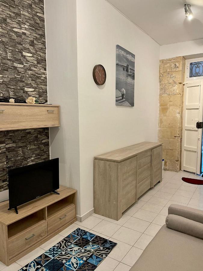Balesa Property - Modern Duplex House In Central Сліма Екстер'єр фото